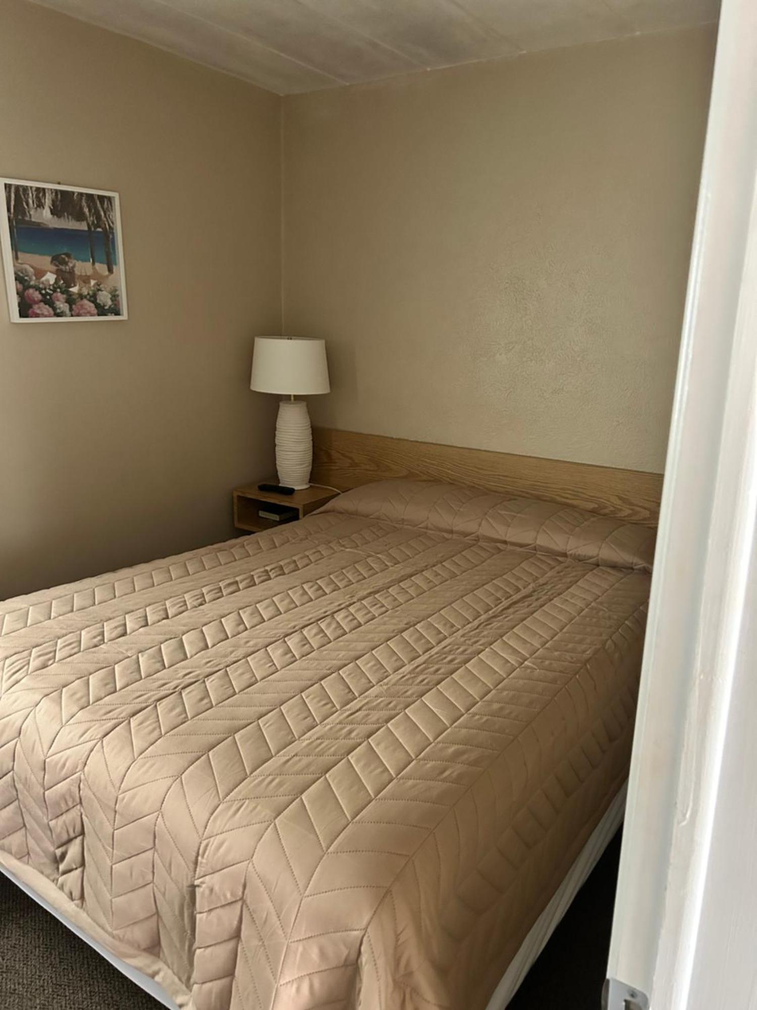 Astronaut Motel